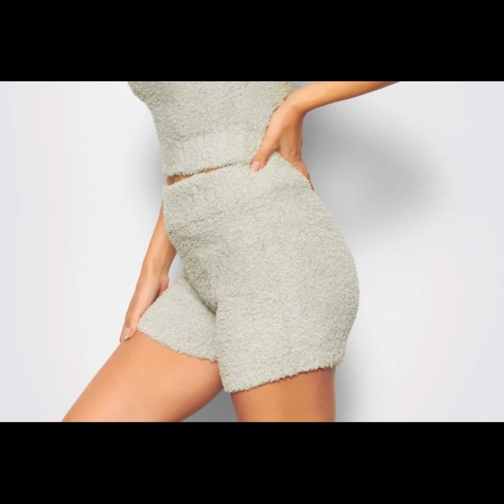 Skims Cozy Knit Short S/M